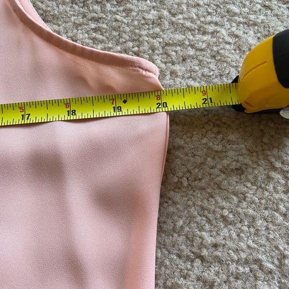 Banana Republic Sleeveless Blouse - Picture 4 of 5